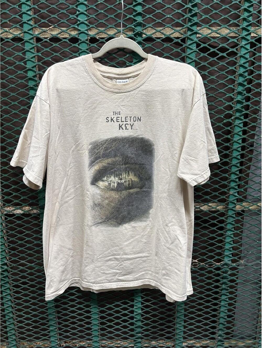 Vintage The Skeleton Key Movie Promo T Shirt Adult XL Tan 2005 Y2K Graphic